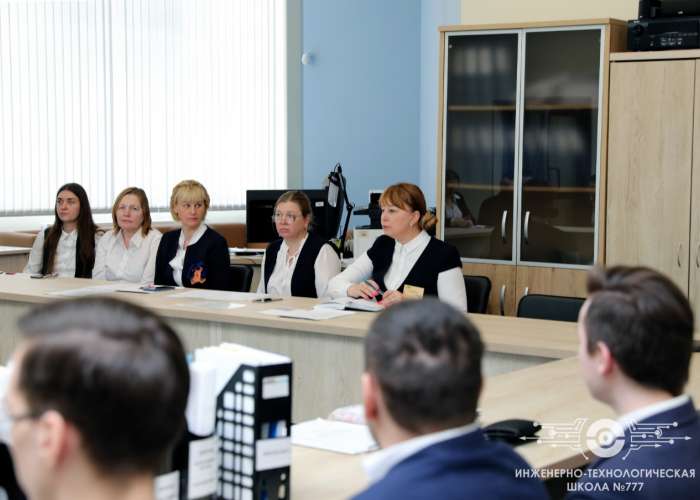 В ЦДОД «Лахта-полис» состоялось заседание синдиката дополнительного образования